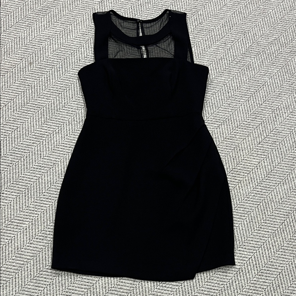 BCBGeneration Dress Womens 4
Black Sheath Cutout Choker Front
Mesh Back Zip Up